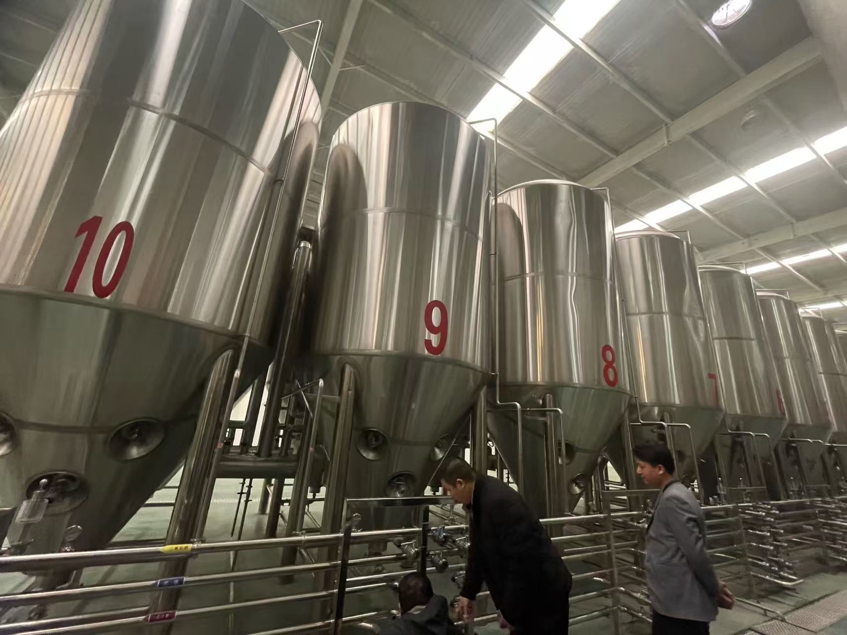 株洲精酿啤酒设备厂—平面布置、设备设计、制造、调试、培训等一条龙服务